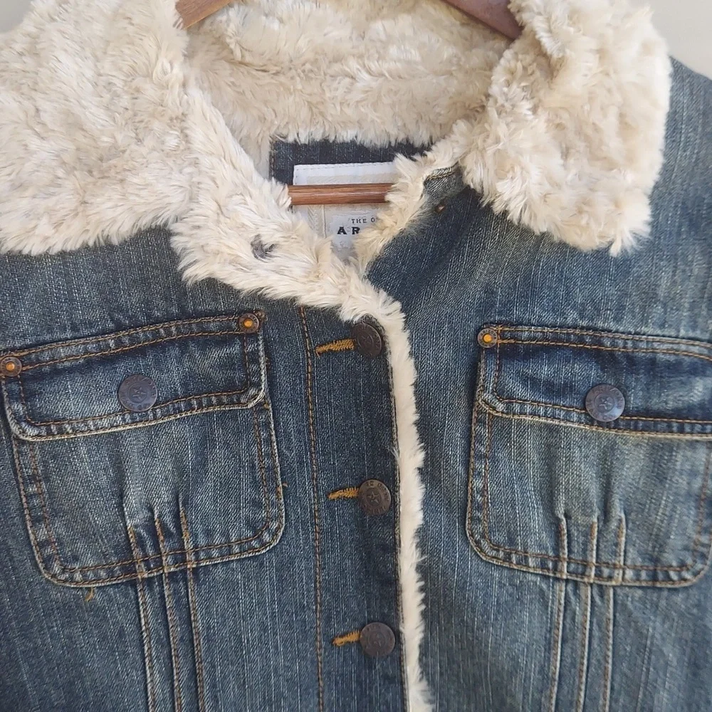 NWT Arizona Jean Company Blue Denim Jacket with Cream Sherpa Lining